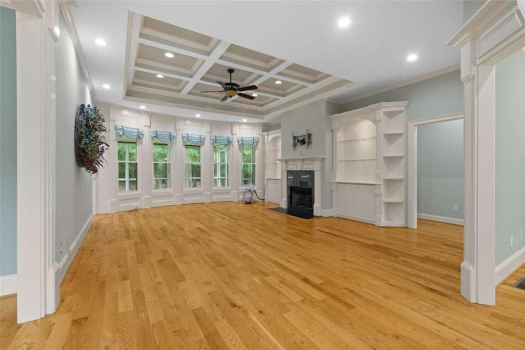 3 bedroom, 4 bathroom, 4,343 sq ft single family residence for sale at 124 Sweetwater Ridge, Hoschton, GA 30548 — photo 8