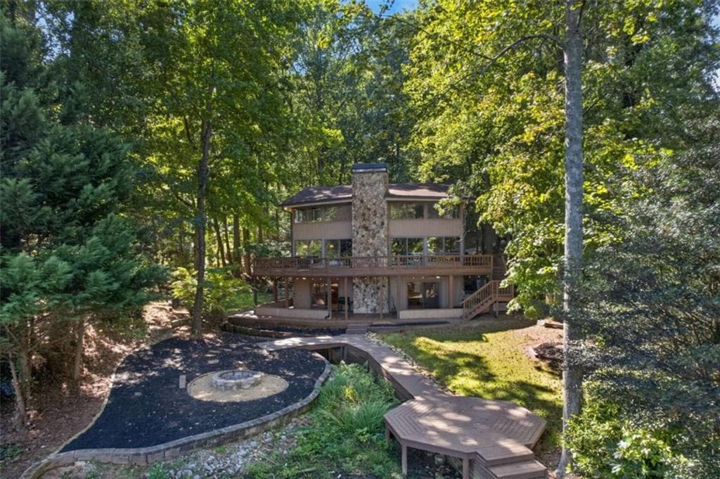 4 bedroom, 4 bathroom, 3,232 sq ft single family residence for sale at 9020 Lakeview Parkway, Villa Rica, GA 30180 — photo 3