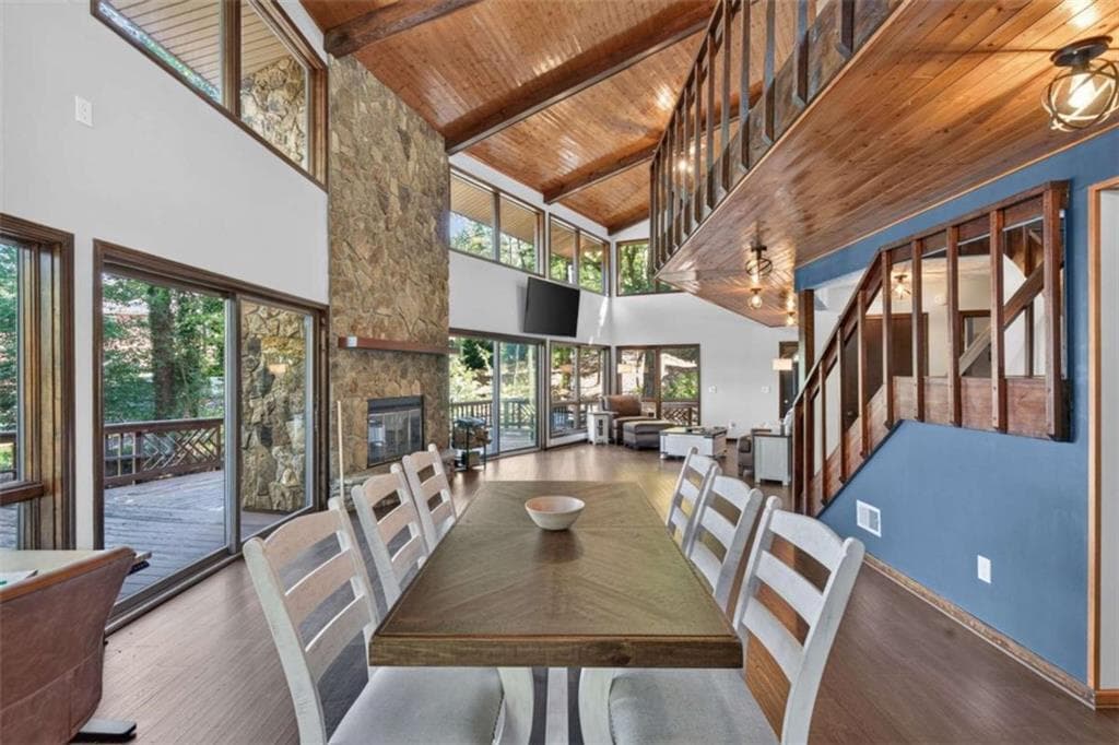 4 bedroom, 4 bathroom, 3,232 sq ft single family residence for sale at 9020 Lakeview Parkway, Villa Rica, GA 30180 — photo 6