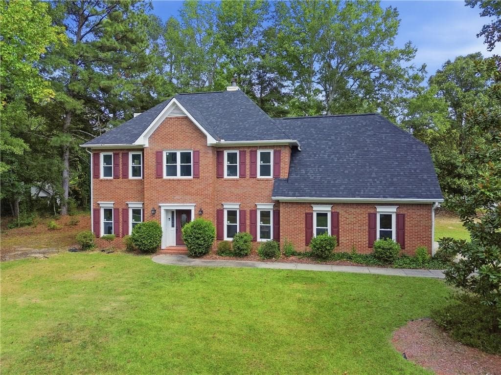 4 bedroom, 3 bathroom, 2,803 sq ft single family residence for sale at 2730 Wynford Avenue, Marietta, GA 30064 — photo 2