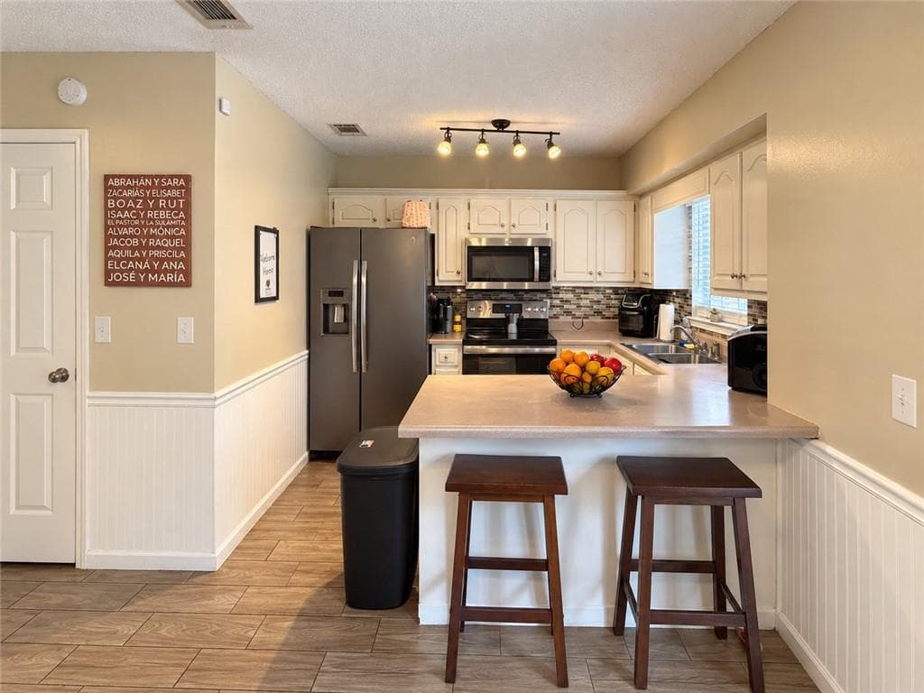 3 bedroom, 3 bathroom, 1,391 sq ft single family residence for sale at 6 Shallowford Court, Rome, GA 30165 — photo 6