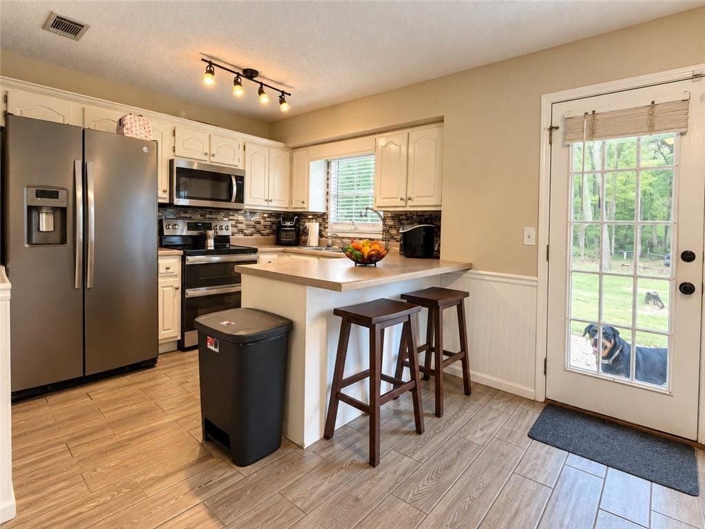 3 bedroom, 3 bathroom, 1,391 sq ft single family residence for sale at 6 Shallowford Court, Rome, GA 30165 — photo 7