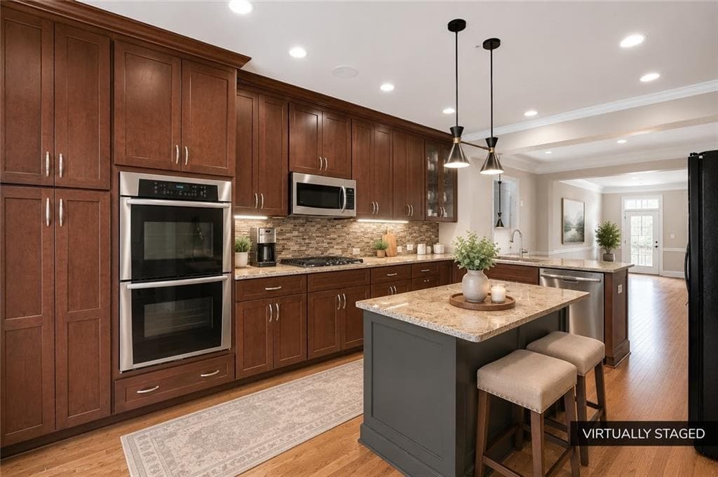 4 bedroom, 4 bathroom, 2,750 sq ft townhouse for sale at 1507 Legacy Cove Lane, Roswell, GA 30075 — photo 4