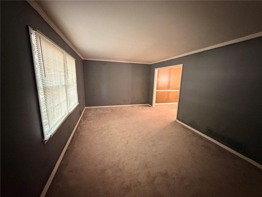 4 bedroom, 3 bathroom, 2,130 sq ft single family residence for rent at 2878 Pine Valley Circle, East Point, GA 30344 for $2,000 a month — photo 8