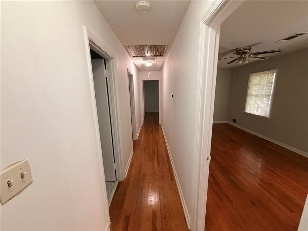 4 bedroom, 3 bathroom, 2,130 sq ft single family residence for rent at 2878 Pine Valley Circle, East Point, GA 30344 for $2,000 a month — photo 9
