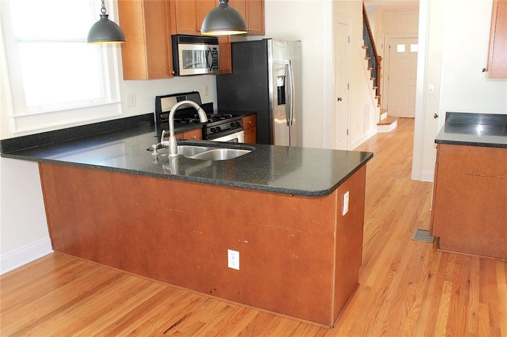 3 bedroom, 3 bathroom, 1,774 sq ft single family residence for sale at 1539 Carter Road, Decatur, GA 30032 — photo 9