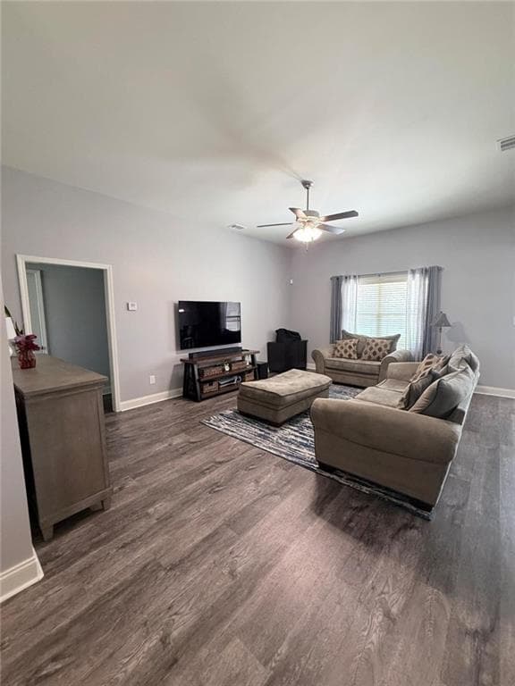 3 bedroom, 2 bathroom, 1,680 sq ft single family residence for sale at 117 Milford Circle, Perry, GA 31069 — photo 2