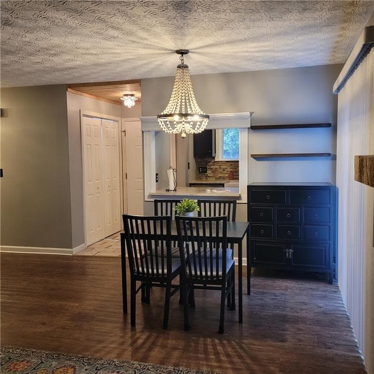 2 bedroom, 2 bathroom, 990 sq ft condominium for rent at 1202 Fairway Oaks, Waleska, GA 30183 for $1,800 a month — photo 8