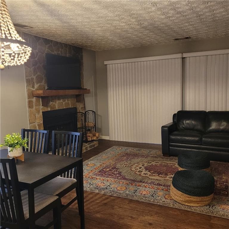 2 bedroom, 2 bathroom, 990 sq ft condominium for rent at 1202 Fairway Oaks, Waleska, GA 30183 for $1,800 a month — photo 9