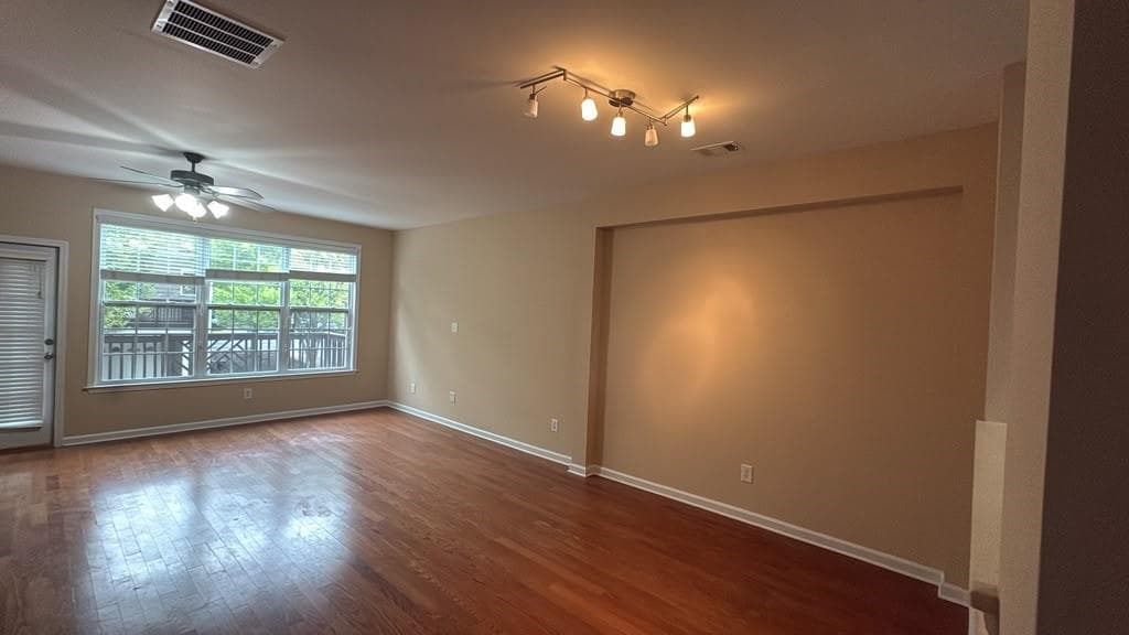 4 bedroom, 4 bathroom, 2,448 sq ft townhouse for rent at 11312 Musette Circle, Alpharetta, GA 30009 for $3,000 a month — photo 5