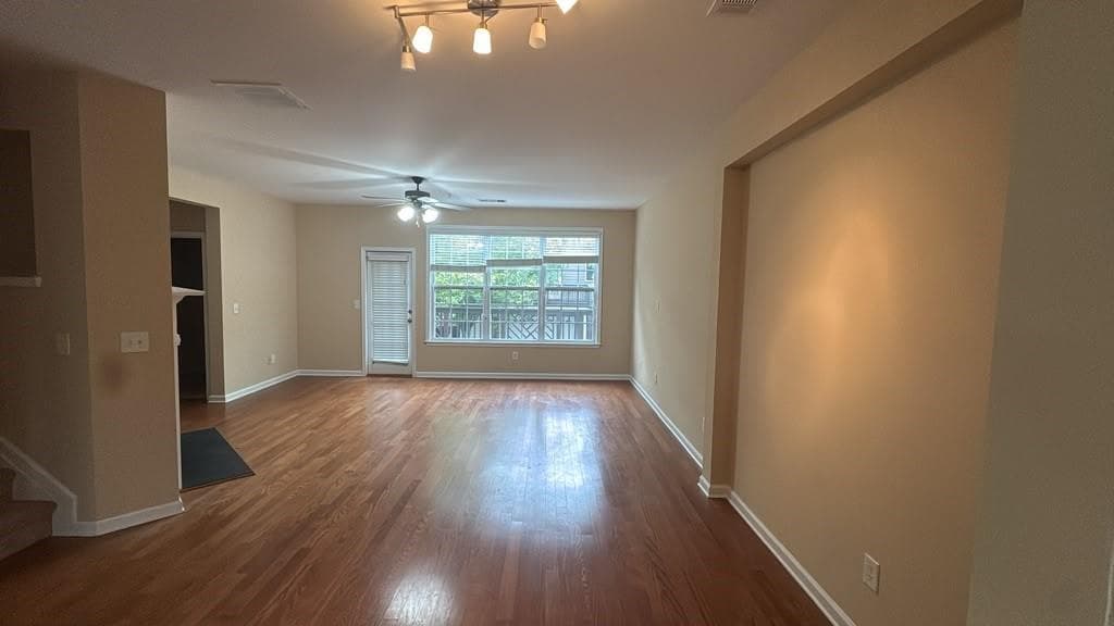 4 bedroom, 4 bathroom, 2,448 sq ft townhouse for rent at 11312 Musette Circle, Alpharetta, GA 30009 for $3,000 a month — photo 6