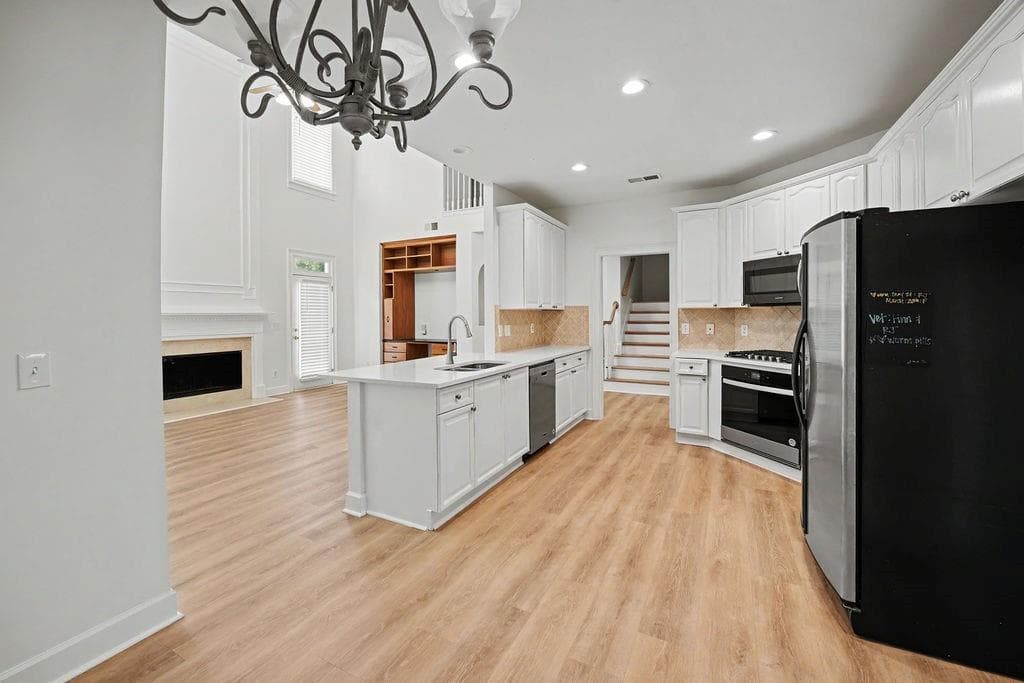 5 bedroom, 4 bathroom, 3,038 sq ft single family residence for rent at 12592 Waterside Drive, Milton, GA 30004 for $5,500 a month — photo 10