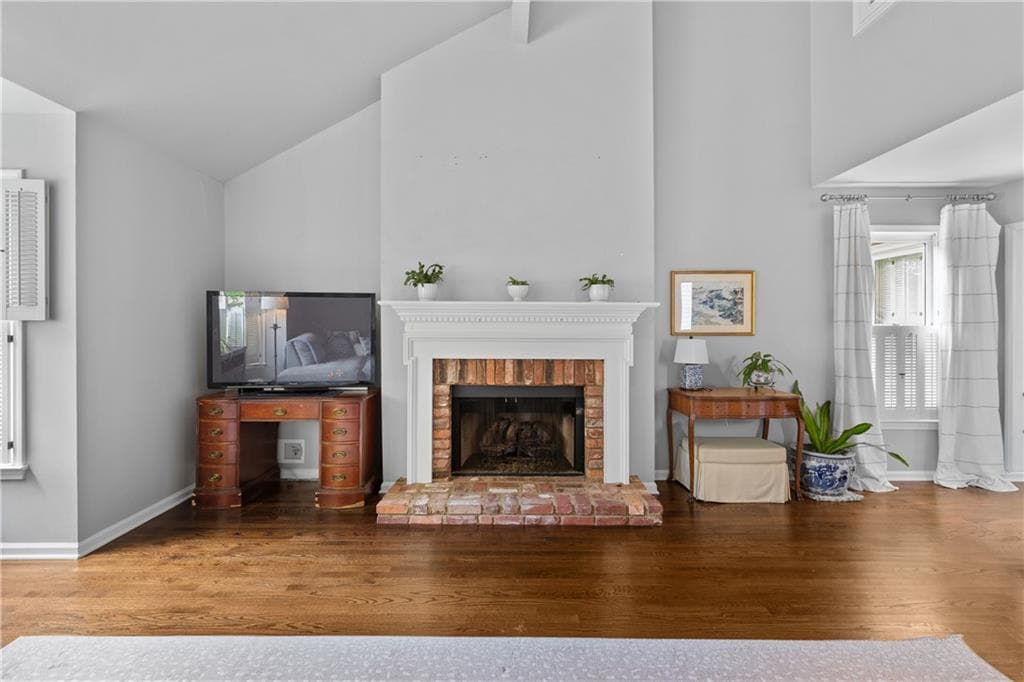 3 bedroom, 3 bathroom, 2,212 sq ft single family residence for sale at 1055 Club Place, Atlanta, GA 30319 — photo 8