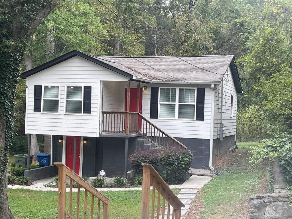 3 bedroom, 2 bathroom, 784 sq ft single family residence for rent at 2343 Carver Drive, Atlanta, GA 30314 for $1,950 a month — photo 2
