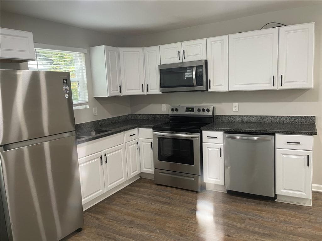 3 bedroom, 2 bathroom, 784 sq ft single family residence for rent at 2343 Carver Drive, Atlanta, GA 30314 for $1,950 a month — photo 10