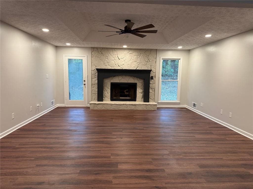 3 bedroom, 2 bathroom, 2,174 sq ft single family residence for rent at 5350 Hearn Road, Ellenwood, GA 30294 for $2,200 a month — photo 5