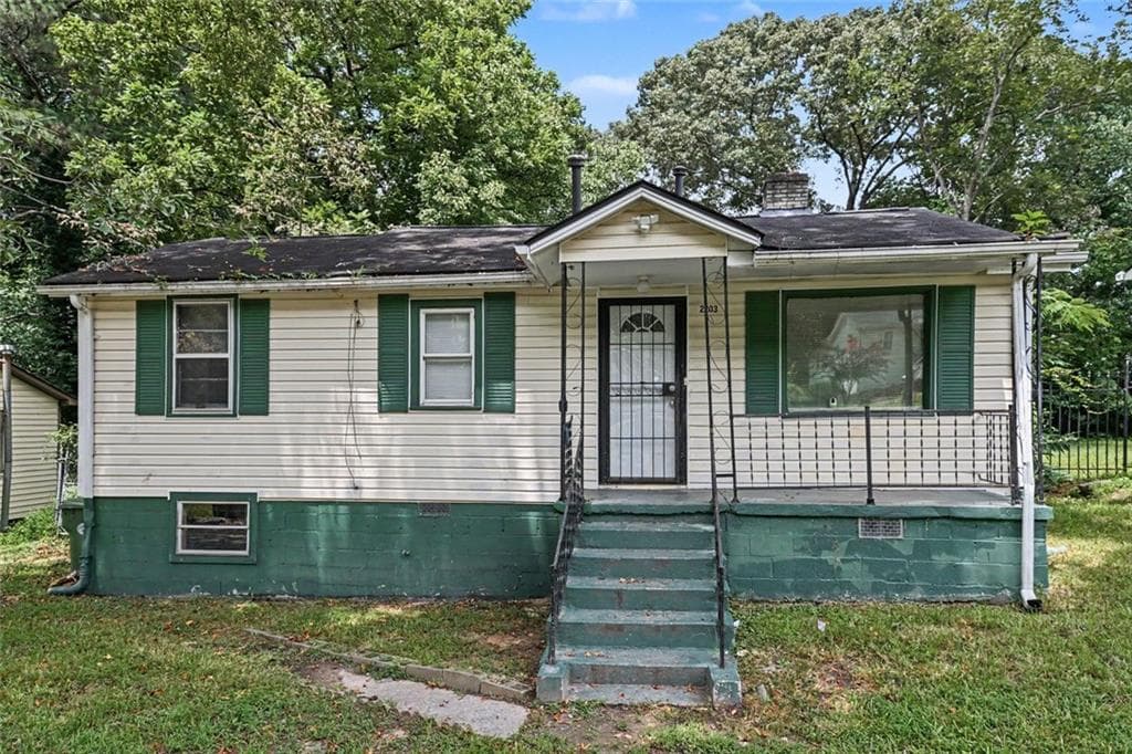 4 bedroom, 2 bathroom, 1,400 sq ft single family residence for rent at 2203 Tiger Flowers Drive, Atlanta, GA 30314 for $1,350 a month — photo 1 of 17