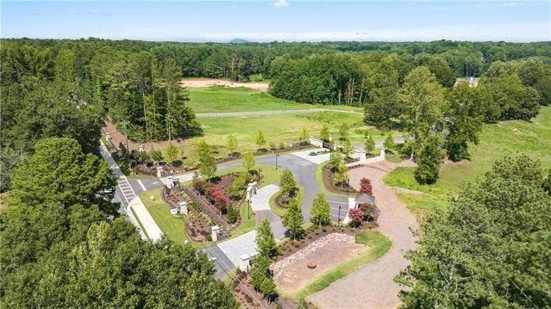 single family residence for sale at 1010 Homestead Drive, Milton, GA 30004 — photo 5