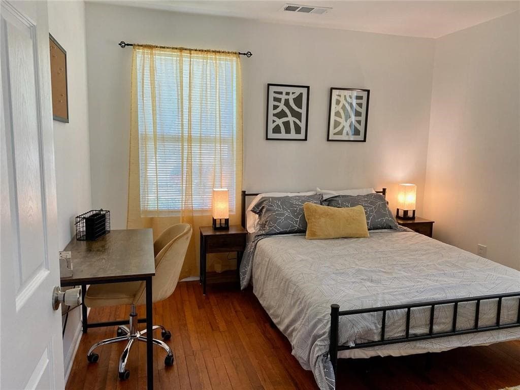 3 bedroom, 2 bathroom, 1,425 sq ft single family residence for sale at 652 North Avenue, Forest Park, GA 30297 — photo 4