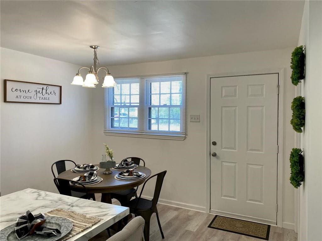 3 bedroom, 2 bathroom, 1,425 sq ft single family residence for sale at 652 North Avenue, Forest Park, GA 30297 — photo 9