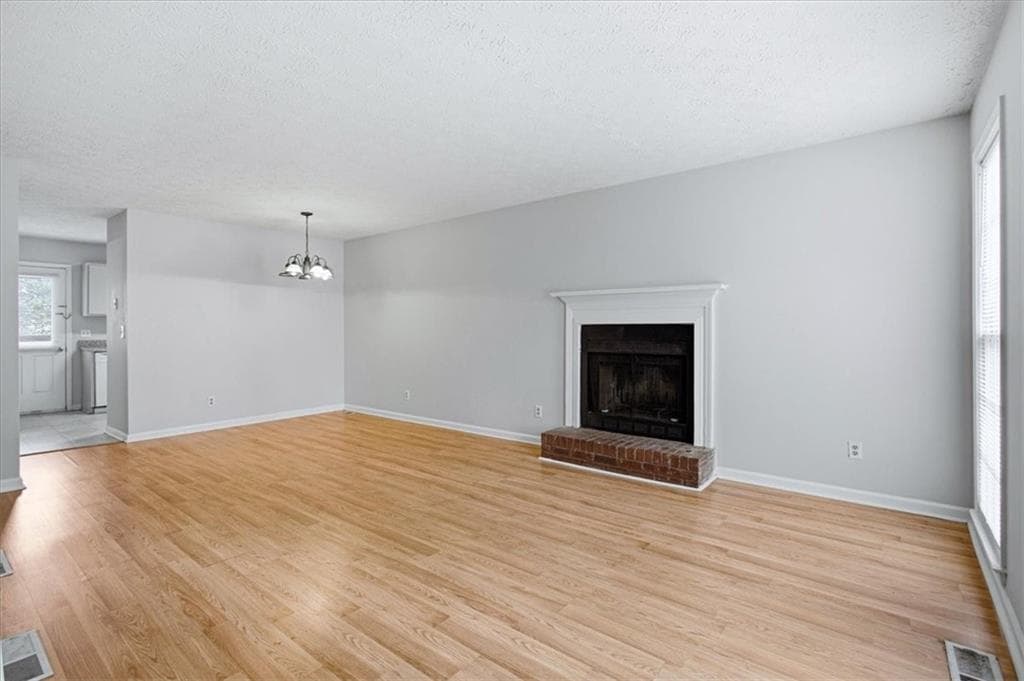 2 bedroom, 3 bathroom, 6,831 sq ft quadruplex for rent at 1337 Sweet Pine Drive, Norcross, GA 30093 for $1,545 a month — photo 4