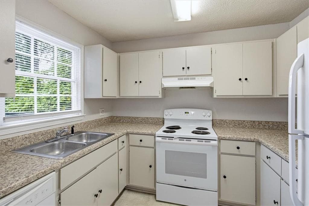 2 bedroom, 3 bathroom, 6,831 sq ft quadruplex for rent at 1337 Sweet Pine Drive, Norcross, GA 30093 for $1,545 a month — photo 10
