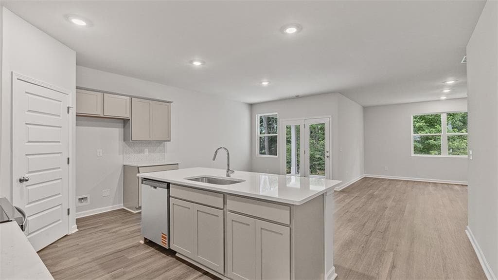 5 bedroom, 3 bathroom, 2,182 sq ft single family residence for sale at 518 Alder Lane Court, Griffin, GA 30223 — photo 5