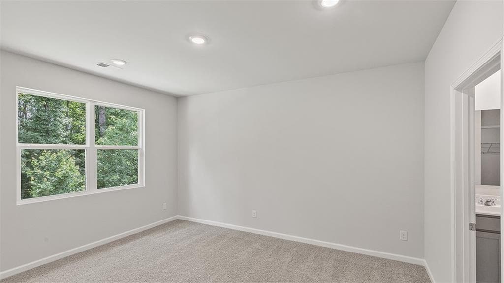 5 bedroom, 3 bathroom, 2,182 sq ft single family residence for sale at 518 Alder Lane Court, Griffin, GA 30223 — photo 7