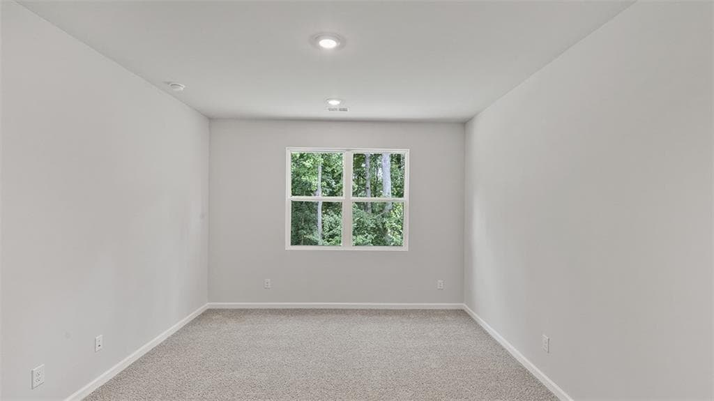 5 bedroom, 3 bathroom, 2,182 sq ft single family residence for sale at 518 Alder Lane Court, Griffin, GA 30223 — photo 8