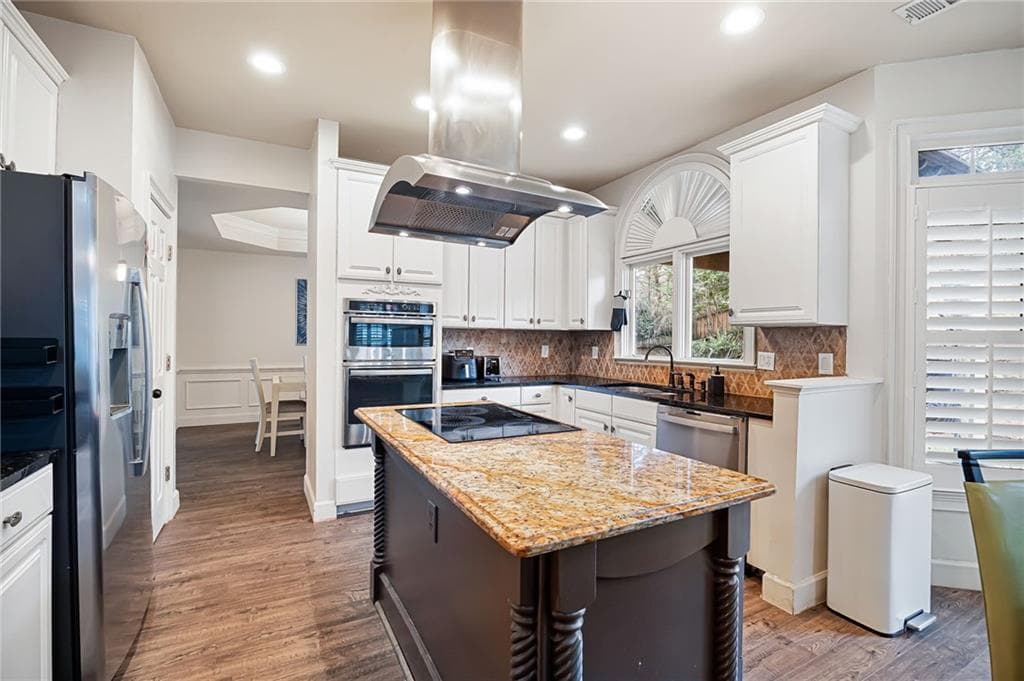 4 bedroom, 3 bathroom, 2,649 sq ft single family residence for rent at 5105 Riverthur Place, Peachtree Corners, GA 30096 for $4,995 a month — photo 3