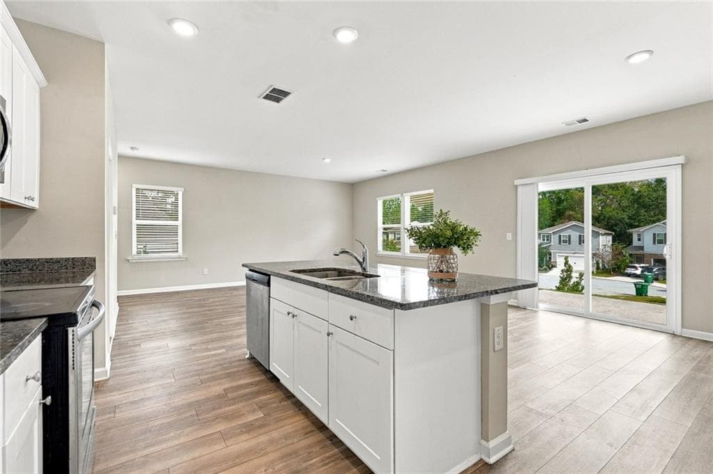 4 bedroom, 3 bathroom, 1,900 sq ft single family residence for rent at 104 Seed Lane, Pendergrass, GA 30567 for $2,000 a month — photo 9