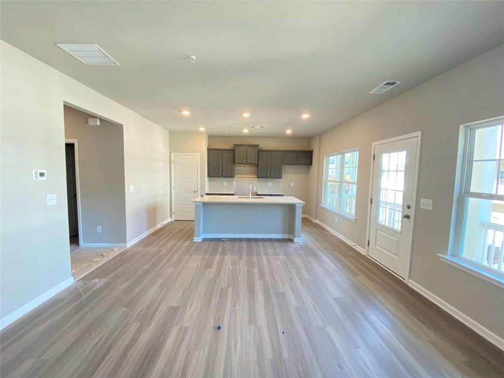 3 bedroom, 3 bathroom, 1,710 sq ft townhouse for sale at 3571 Saddleback Drive, Kennesaw, GA 30144 — photo 5
