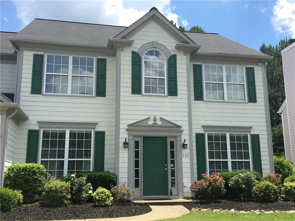 4 bedroom, 3 bathroom, 2,675 sq ft single family residence for rent at 330 Bloombridge Way, Marietta, GA 30066 for $2,900 a month — photo 2