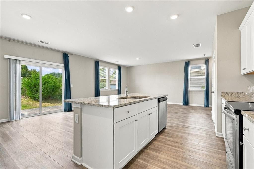4 bedroom, 3 bathroom, 1,928 sq ft single family residence for rent at 31 Wynn Way, Pendergrass, GA 30567 for $2,000 a month — photo 10