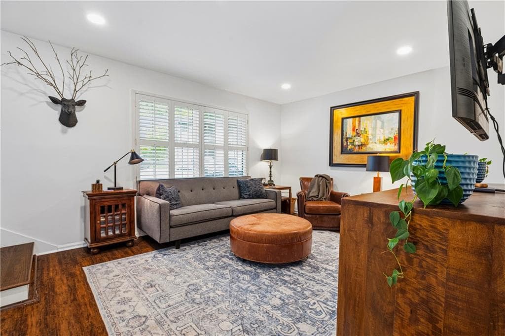 2 bedroom, 3 bathroom, 1,252 sq ft townhouse for sale at 68 Monet Court, Atlanta, GA 30327 — photo 1 of 23
