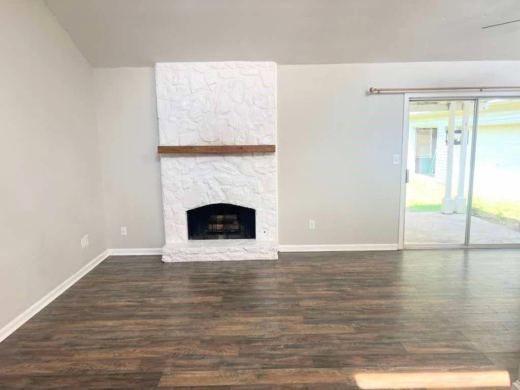 4 bedroom, 2 bathroom, 2,015 sq ft single family residence for rent at 4655 N View Road, Kennesaw, GA 30144 for $2,100 a month — photo 2