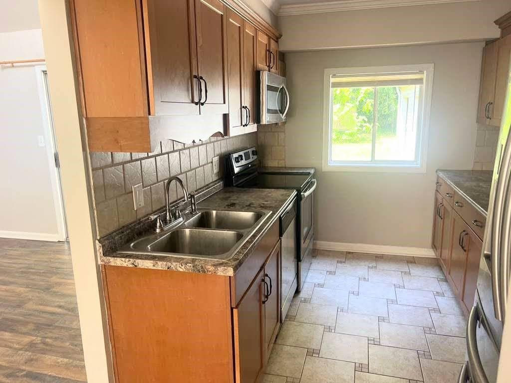 4 bedroom, 2 bathroom, 2,015 sq ft single family residence for rent at 4655 N View Road, Kennesaw, GA 30144 for $2,100 a month — photo 7