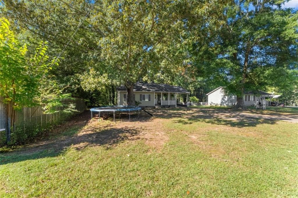 3 bedroom, 1 bathroom, 1,041 sq ft single family residence for sale at 5663 McLeod Street, Lula, GA 30554 — photo 4