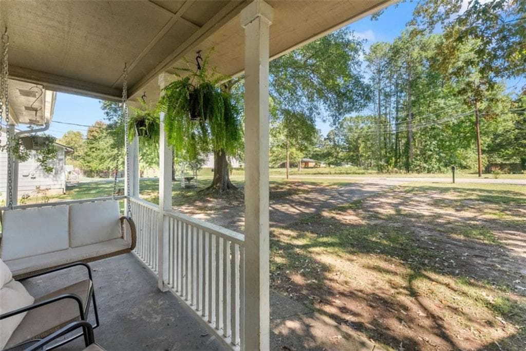 3 bedroom, 1 bathroom, 1,041 sq ft single family residence for sale at 5663 McLeod Street, Lula, GA 30554 — photo 7