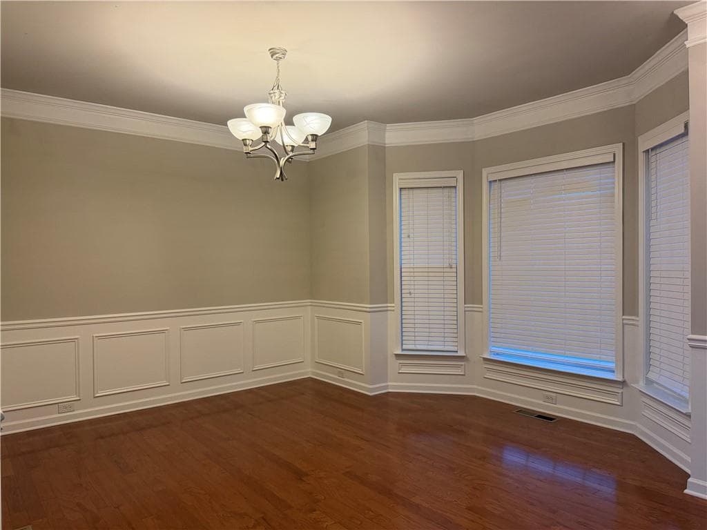 4 bedroom, 3 bathroom, 1,874 sq ft townhouse for rent at 11150 Skyway Drive, Johns Creek, GA 30097 for $2,700 a month — photo 3