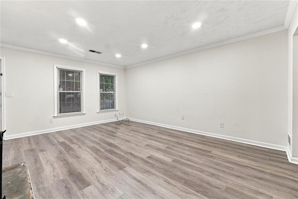 2 bedroom, 3 bathroom, 1,240 sq ft townhouse for sale at 220 Chads Ford Way, Roswell, GA 30076 — photo 5