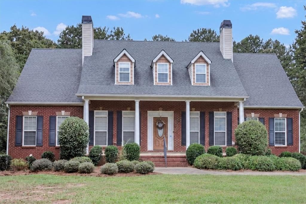 6 bedroom, 5 bathroom, 4,724 sq ft single family residence for rent at 396 Harbour Shores Drive, Jackson, GA 30233 for $2,800 a month — photo 1 of 35
