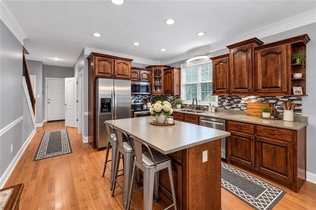 6 bedroom, 5 bathroom, 4,724 sq ft single family residence for rent at 396 Harbour Shores Drive, Jackson, GA 30233 for $2,800 a month — photo 9