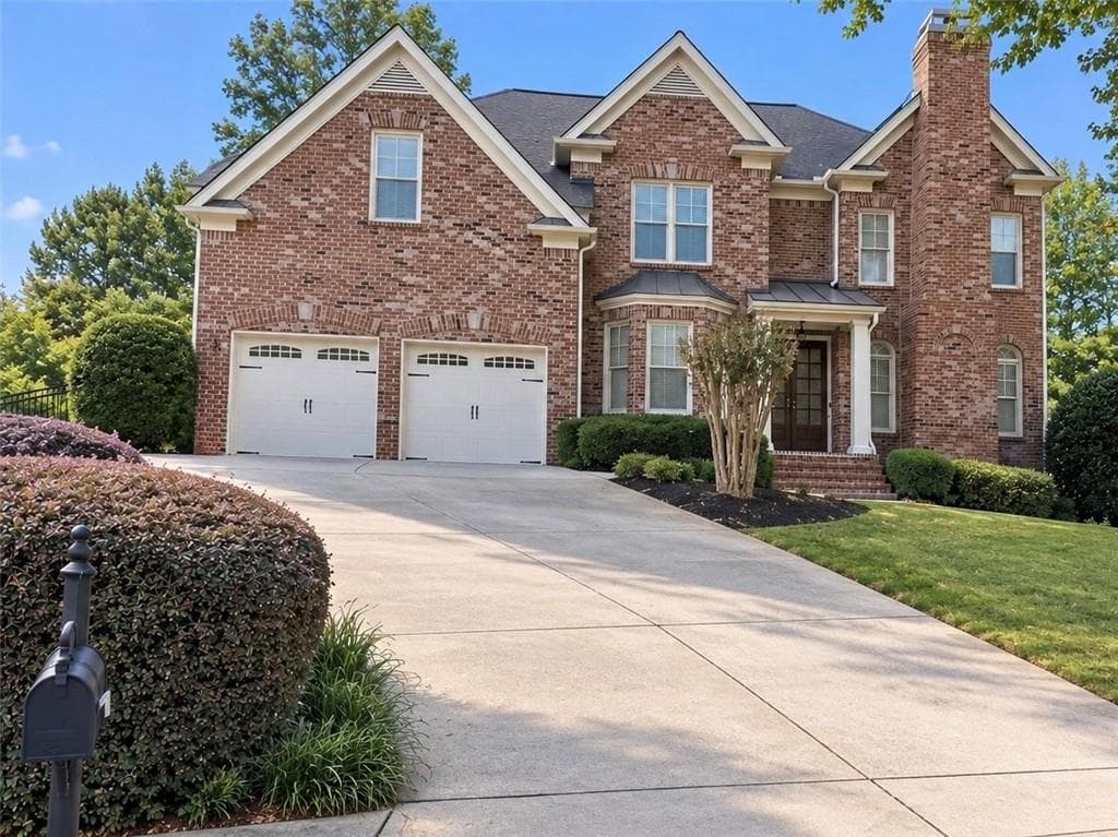 6 bedroom, 5 bathroom, 4,558 sq ft single family residence for sale at 3196 Nours Landing Circle, Duluth, GA 30097 — photo 3