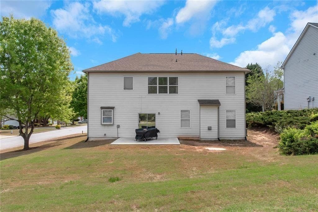 4 bedroom, 3 bathroom, 2,834 sq ft single family residence for rent at 3152 Spruce Way, Atlanta, GA 30349 for $2,950 a month — photo 3