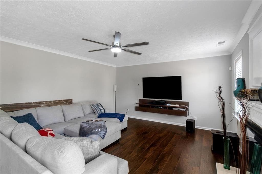 4 bedroom, 3 bathroom, 2,834 sq ft single family residence for rent at 3152 Spruce Way, Atlanta, GA 30349 for $2,950 a month — photo 7