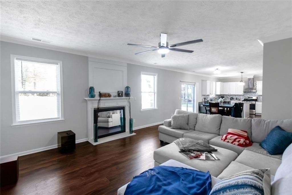 4 bedroom, 3 bathroom, 2,834 sq ft single family residence for rent at 3152 Spruce Way, Atlanta, GA 30349 for $2,950 a month — photo 9