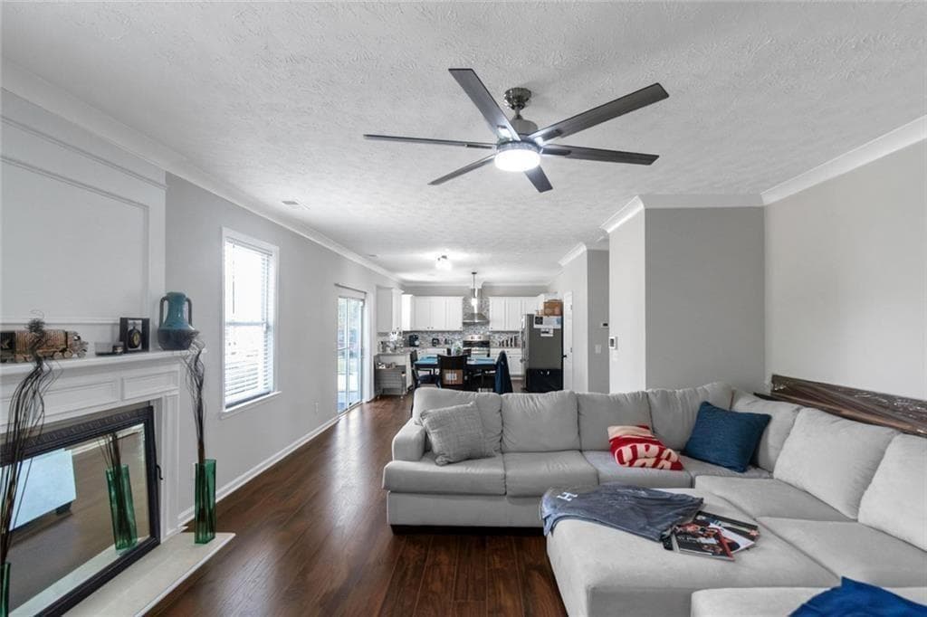 4 bedroom, 3 bathroom, 2,834 sq ft single family residence for rent at 3152 Spruce Way, Atlanta, GA 30349 for $2,950 a month — photo 10
