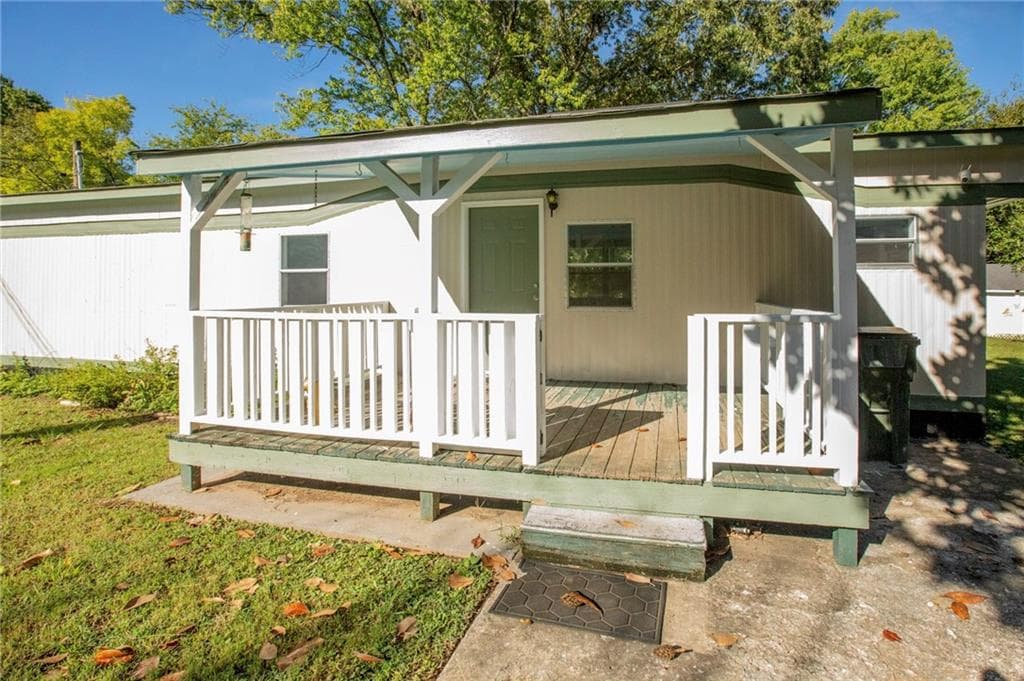 2 bedroom, 1 bathroom, 578 sq ft single family residence for sale at 945 Avenue, Dalton, GA 30721 — photo 2