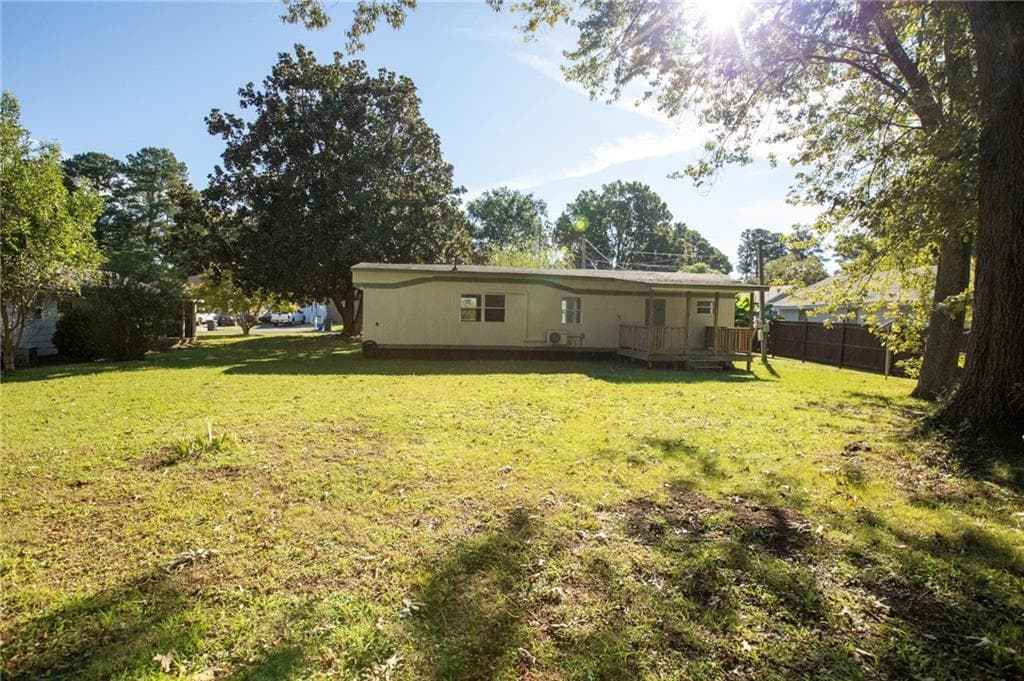 2 bedroom, 1 bathroom, 578 sq ft single family residence for sale at 945 Avenue, Dalton, GA 30721 — photo 4